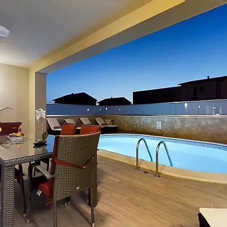 Marlu Villa *