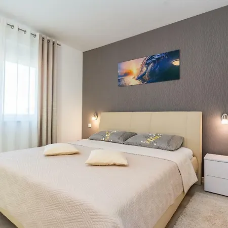 Marlu Villa *